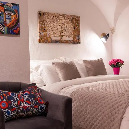 Apartment Two Steps, Location In Old Town *