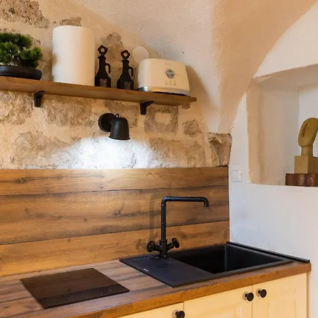 Two Steps, Location In Old Town Apartment